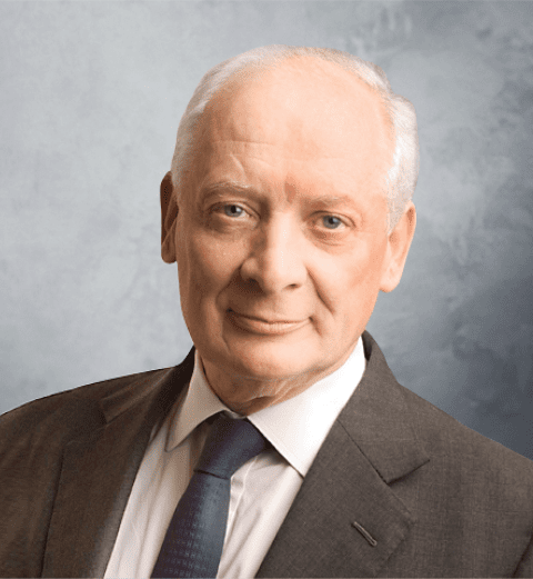 Маннингс Роджер<!-- Маннингс Роджер -->
Левелин<!-- Левелин -->